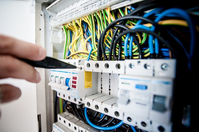 Top Electricians in Vancouver