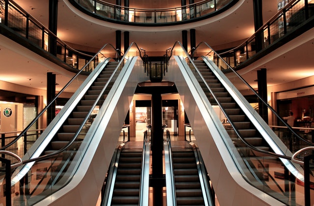 Best Shopping Centers in Toronto